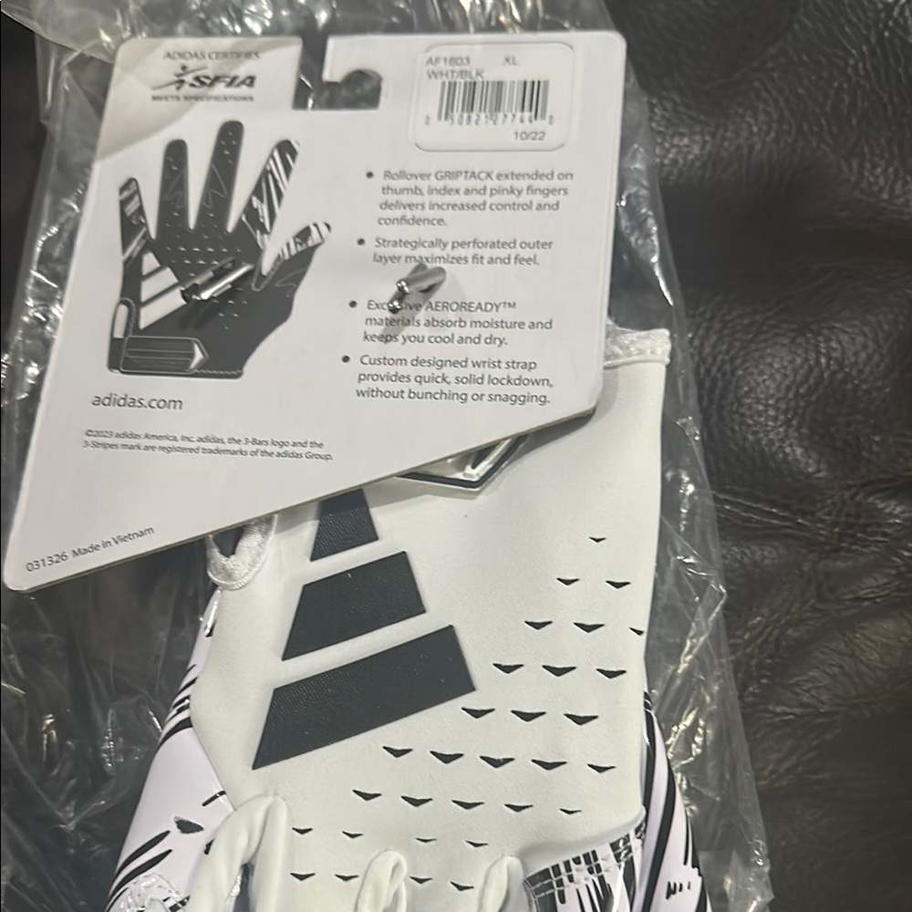 Adidas Performance Grip Gloves AdiZero grip tack xl Football- collegiate B&W